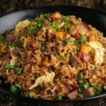 Receta de arroz con chaufa: deliciosa fusión peruana-china para sorprender en la cocina